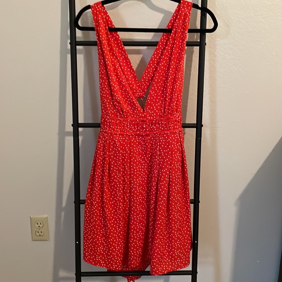 Medium Marilyn Monroe style dress for DATE NIGHT 🔥🥵 - Picture 1 of 6